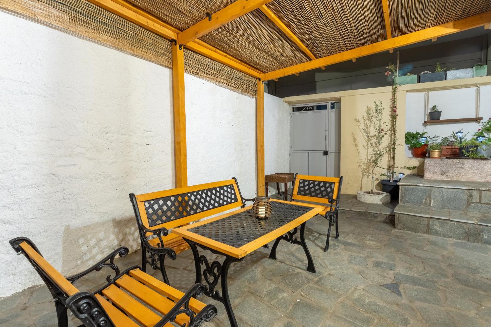 Spacious Home With Yard, Mytilene Lesvos Kültér fotó